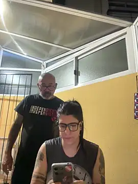 onfire-azulita online show from April 14, 2026, 12:37 am