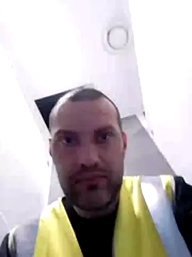 pacakiraly21 online show from April 20, 2026, 8:28 am