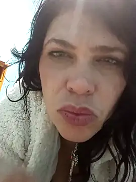 Snapshot of gaellymurlockx18 chatting on February 22, 2026, 9:44 am gaellymurlockx18 online show from February 22, 2026, 9:44 am