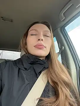 LeiaMood online show from April 11, 2026, 5:04 am