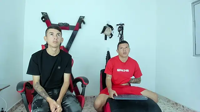 LatinsGuys18 online show from January 10, 2026, 12:44 pm