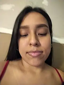 Snapshot of Aleja_1426 chatting on July 20, 2026, 11:18 pm Aleja 1426 online show from July 20, 2026, 11:18 pm
