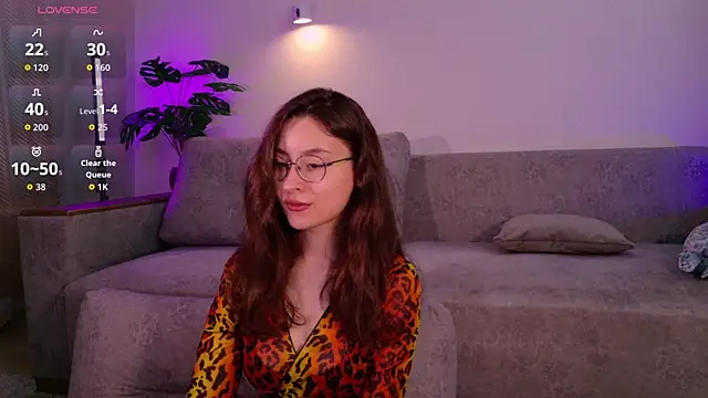 Snapshot of classy____ chatting on May 28, 2026, 3:18 pm classy online show from May 28, 2026, 3:18 pm