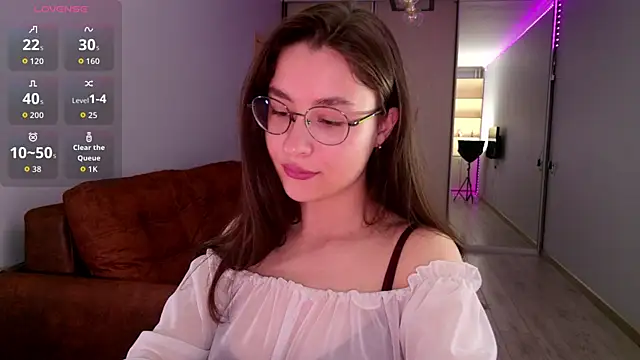 Snapshot of classy____ chatting on April 24, 2026, 5:59 pm classy online show from April 24, 2026, 5:59 pm
