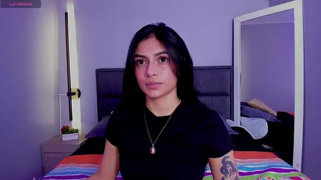 lilith petit  online show from March 2, 2026, 1:18 pm