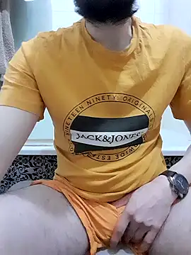 Snapshot of 80julien chatting on February 9, 2026, 11:25 pm 80julien online show from February 9, 2026, 11:25 pm