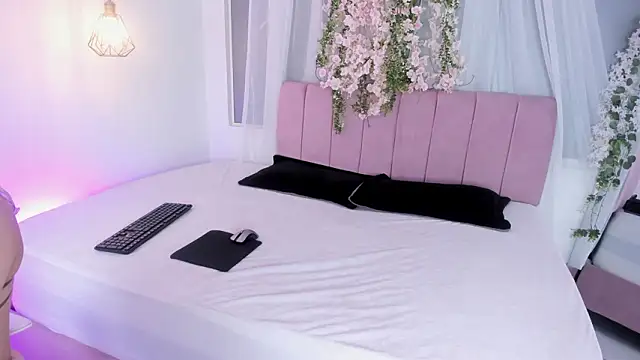 nicky bonny18 online show from February 23, 2026, 12:06 pm