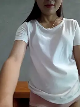 Vanvan68xx online show from April 19, 2026, 8:48 am