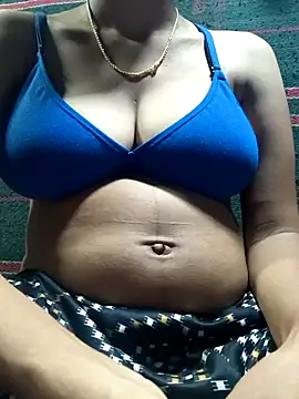 Snapshot of call_me_ammulu099 chatting on January 14, 2026, 6:44 pm call me ammulu099 online show from January 14, 2026, 6:44 pm