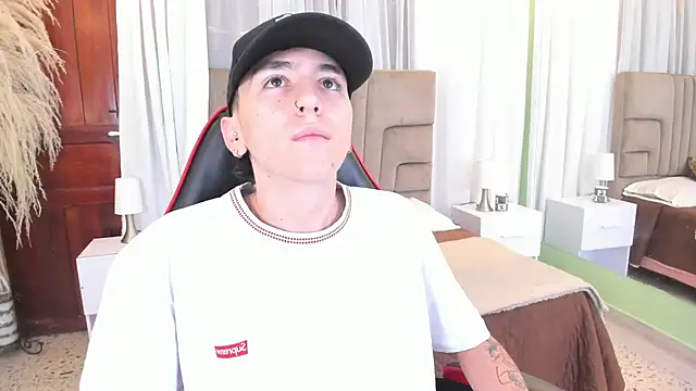 Snapshot of irvin_keyes chatting on March 4, 2026, 11:51 am irvin keyes online show from March 4, 2026, 11:51 am