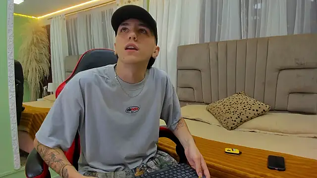 Snapshot of irvin_keyes chatting on February 23, 2026, 11:33 am irvin keyes online show from February 23, 2026, 11:33 am