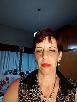 Juguetonafogosa5 online show from March 5, 2026, 12:07 am