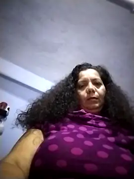 Gorditacarlota online show from January 15, 2026, 9:18 pm