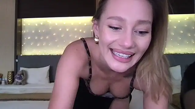 Stella muse online show from March 1, 2026, 4:12 am