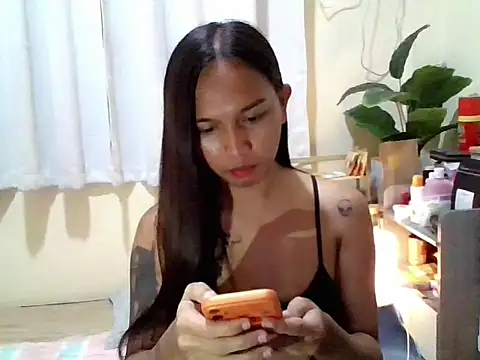 LOVELYMAYUMIE online show from June 17, 2026, 4:28 pm