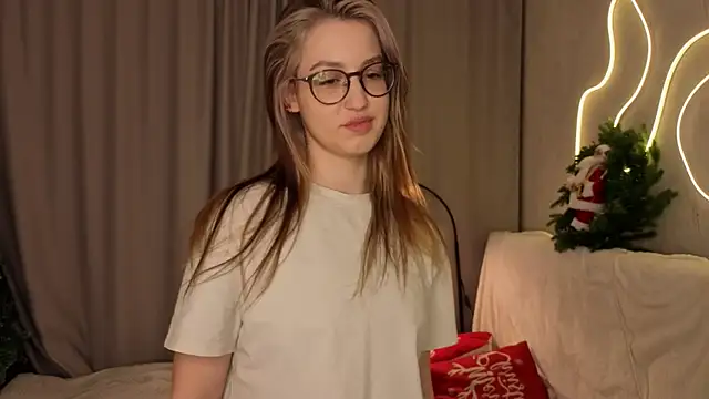 Snapshot of NicolaHulse chatting on January 12, 2026, 4:52 am NicolaHulse online show from January 12, 2026, 4:52 am