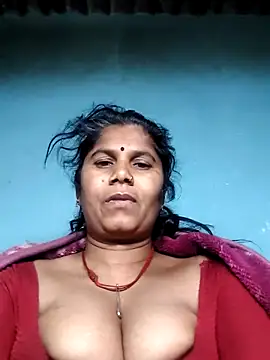 Hot di97 online show from April 6, 2026, 9:49 pm