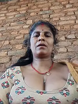 Hot di97 online show from March 14, 2026, 2:39 am