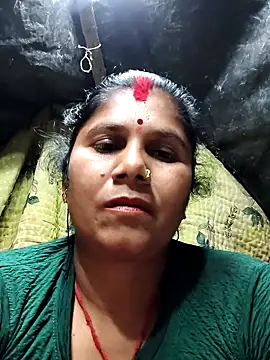 Snapshot of Hot_di97 chatting on February 19, 2026, 7:27 am Hot di97 online show from February 19, 2026, 7:27 am