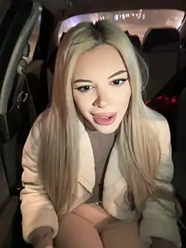 AlyssaFoxx  online show from March 4, 2026, 6:04 pm