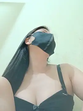 Lyly-68688 online show from May 20, 2026, 1:02 am