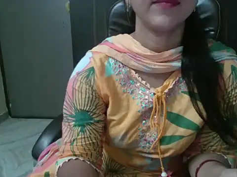 Snapshot of Adaa7 chatting on June 12, 2026, 4:05 pm Adaa7 online show from June 12, 2026, 4:05 pm