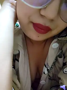 Sexy-Mouna online show from April 7, 2026, 1:29 am