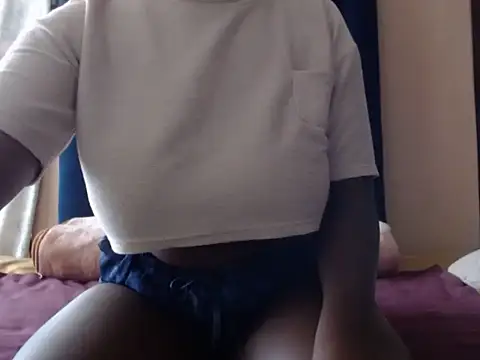 Snapshot of SexyBoobsxX97 chatting on January 17, 2026, 9:02 am SexyBoobsxX97 online show from January 17, 2026, 9:02 am