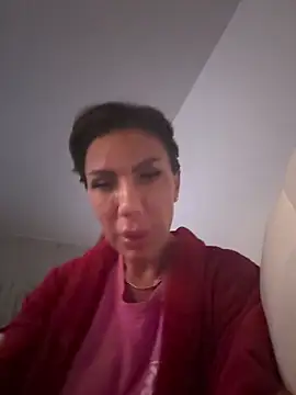 Snapshot of Missolevelvet chatting on March 9, 2026, 10:02 pm Missolevelvet online show from March 9, 2026, 10:02 pm