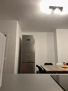 Snapshot of Missolevelvet chatting on April 13, 2026, 6:23 pm Missolevelvet online show from April 13, 2026, 6:23 pm