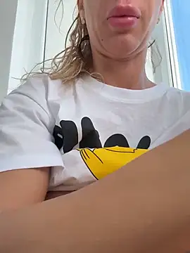 Snapshot of Missolevelvet chatting on March 26, 2026, 9:29 am Missolevelvet online show from March 26, 2026, 9:29 am