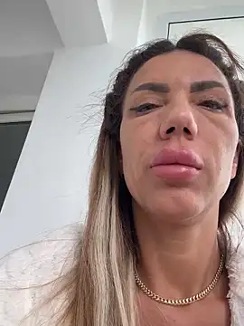 Snapshot of Missolevelvet chatting on March 27, 2026, 11:00 am Missolevelvet online show from March 27, 2026, 11:00 am