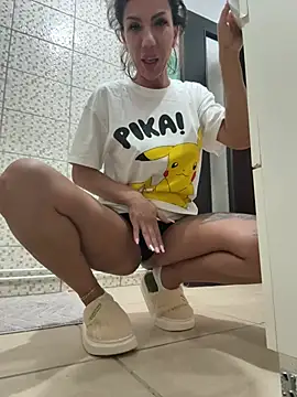 Snapshot of Missolevelvet chatting on March 25, 2026, 9:24 pm Missolevelvet online show from March 25, 2026, 9:24 pm