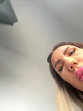 Missolevelvet online show from February 16, 2026, 10:47 am