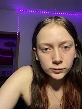 YoungLisaa18 online show from February 16, 2026, 7:56 pm