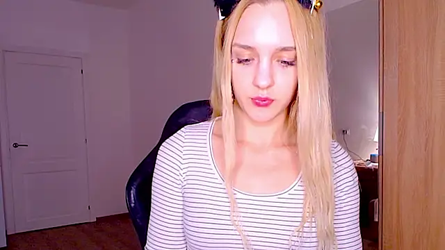 sailormoon666  online show from January 16, 2026, 3:54 am