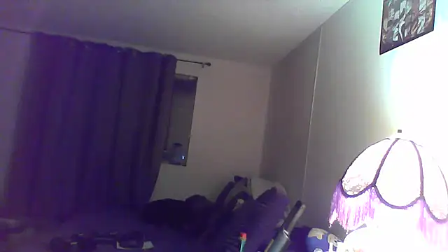 HungandHynotic online show from March 4, 2026, 4:31 am