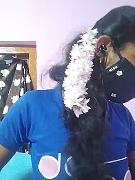 Snapshot of Tamil_Hot_RoyalQueen chatting on February 2, 2026, 4:39 pm Tamil Hot RoyalQueen online show from February 2, 2026, 4:39 pm