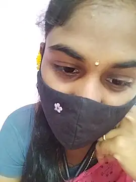 Snapshot of Tamil_Hot_RoyalQueen chatting on March 1, 2026, 5:07 am Tamil Hot RoyalQueen online show from March 1, 2026, 5:07 am