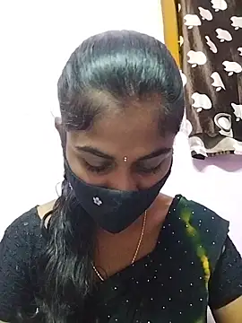 Tamil Hot RoyalQueen online show from April 16, 2026, 3:35 pm