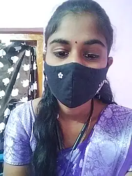 Snapshot of Tamil_Hot_RoyalQueen chatting on February 13, 2026, 4:07 pm Tamil Hot RoyalQueen online show from February 13, 2026, 4:07 pm