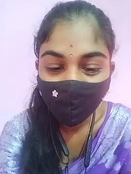 Snapshot of Tamil_Hot_RoyalQueen chatting on January 14, 2026, 2:59 am Tamil Hot RoyalQueen online show from January 14, 2026, 2:59 am