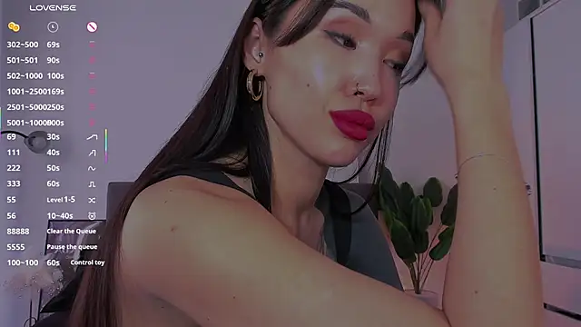 Snapshot of your_asian_dream chatting on April 1, 2026, 6:26 am your asian dream online show from April 1, 2026, 6:26 am