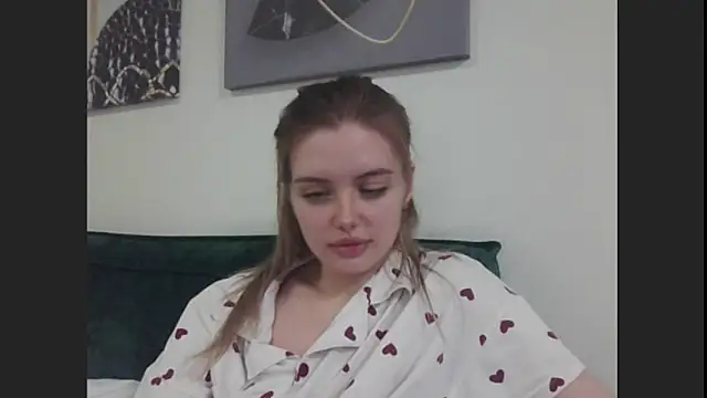 lina milka online show from May 27, 2026, 6:04 pm