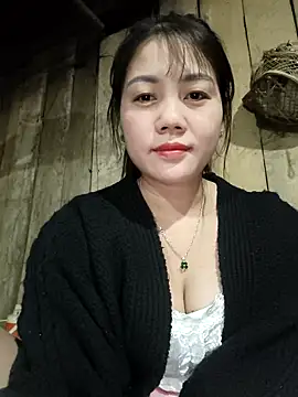 Ngocmai lazdy online show from February 2, 2026, 1:10 pm