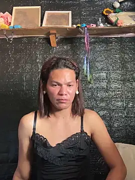 HugeAgatha online show from February 10, 2026, 1:59 am