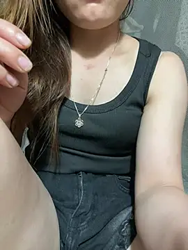 Snapshot of natra0033 chatting on June 26, 2026, 1:50 pm natra0033 online show from June 26, 2026, 1:50 pm