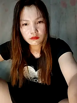 natra0033 online show from April 3, 2026, 9:27 am