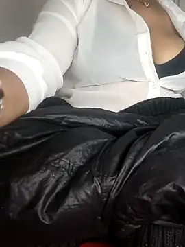 Priya-Singh8 online show from January 16, 2026, 6:12 pm