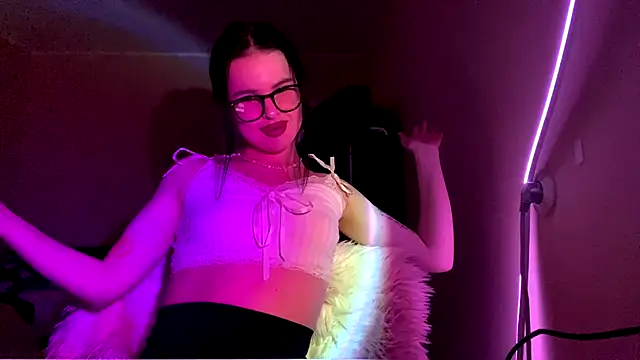 AkilahMilke online show from January 14, 2026, 8:01 pm